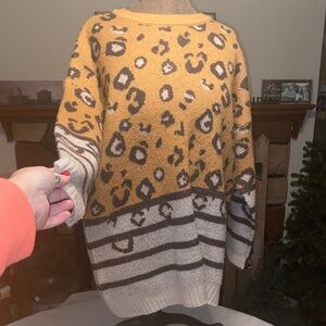 Lee Mustard and Gray Leopard Print Sweater